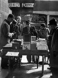 A barra-load of books (Print 2570385) Cheap